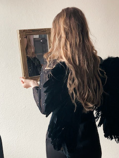 How to look like a Victoria's Secret Angel for Halloween